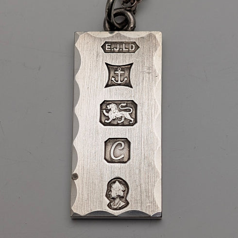 1977 British sterling silver jubilee ingot pendant and sterling silver chain, total weight 21g, Excalibur Jewellery②
